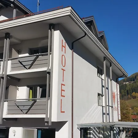 Hotel Tiroler Adler 3*