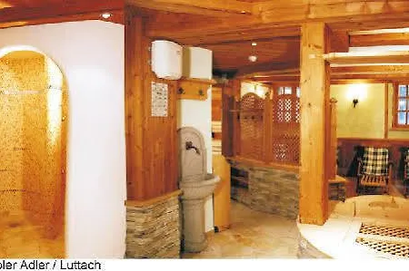 Hotel Tiroler Adler
